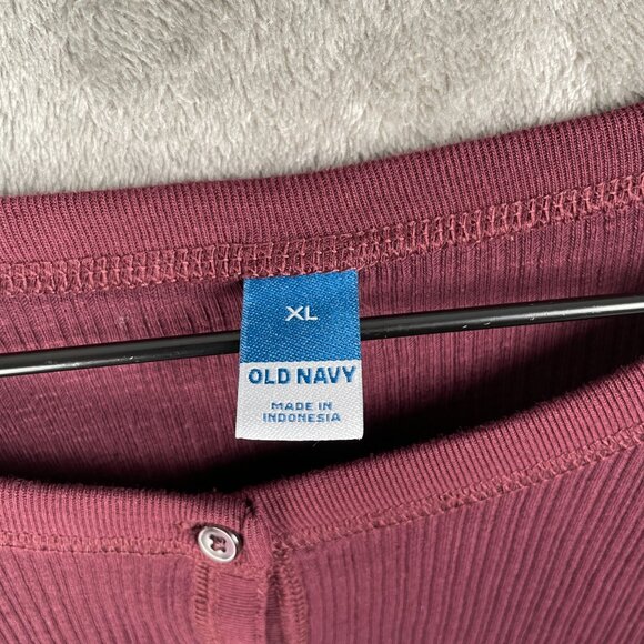 Old Navy ribbed henley top women’s xl burgundy soft fall chic y2k cozy vibes - Picture 5 of 6